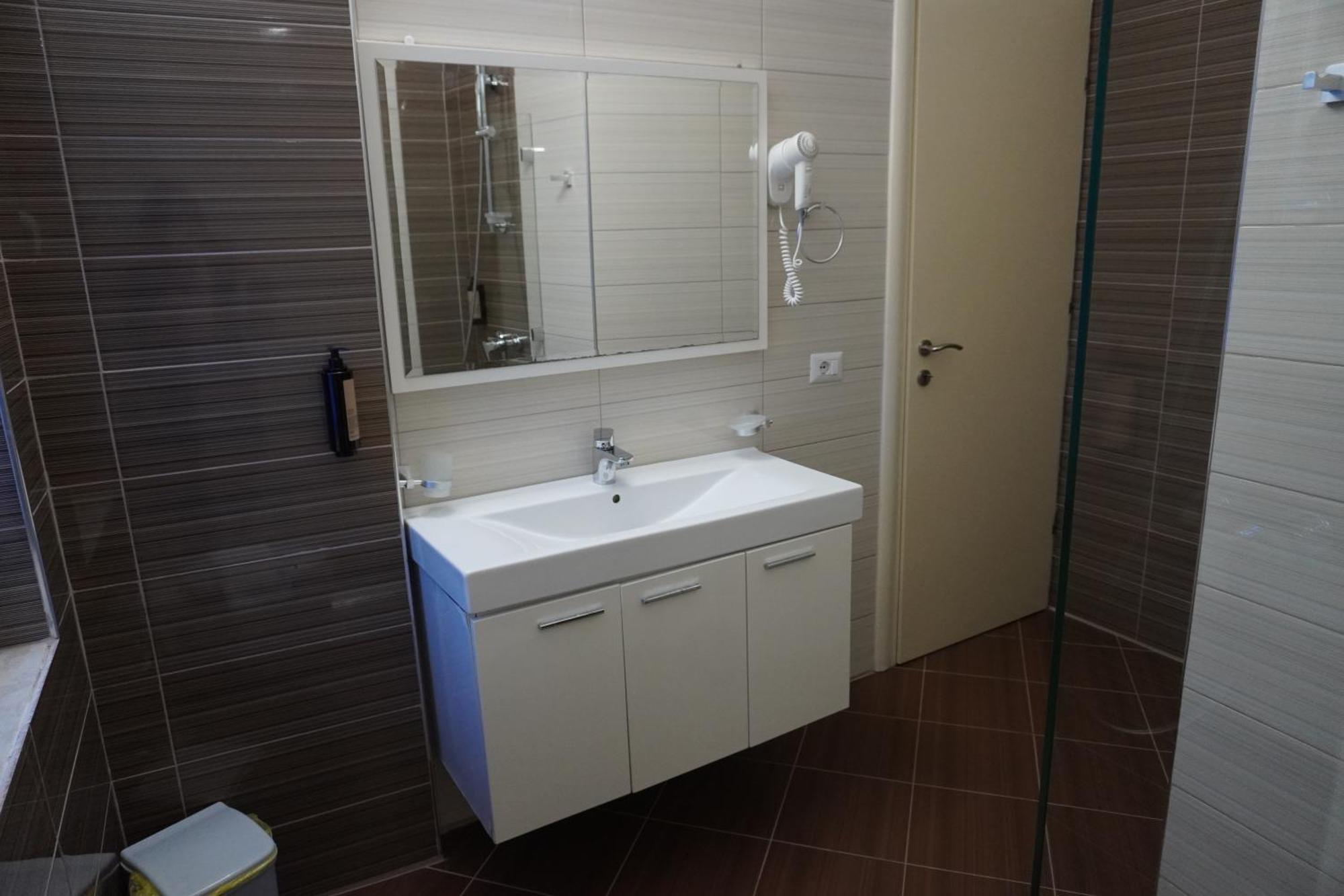 Hotel Agel Saranda Oda fotoğraf